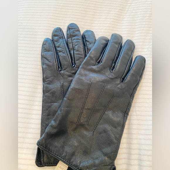 100% Leather Gloves - Picture 3 of 5
